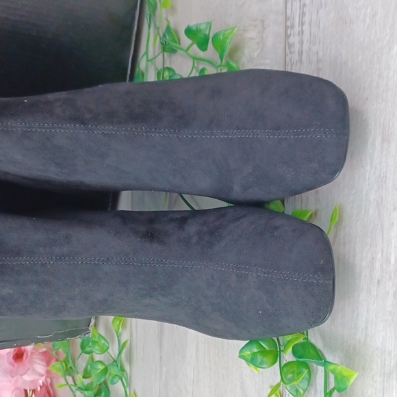 DKNY Cavale Boot NIB - Picture 5 of 12